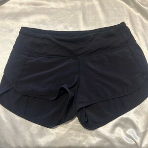Lululemon Speed Up 2.5” shorts
